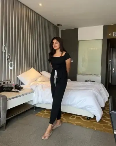 Call Girls Sonmarg Cash On Delivery